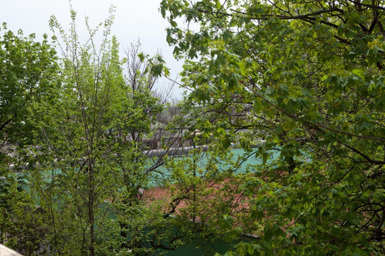Lvc,Lac & Nyc Apartshotel Faleza Galaţi Esterno foto