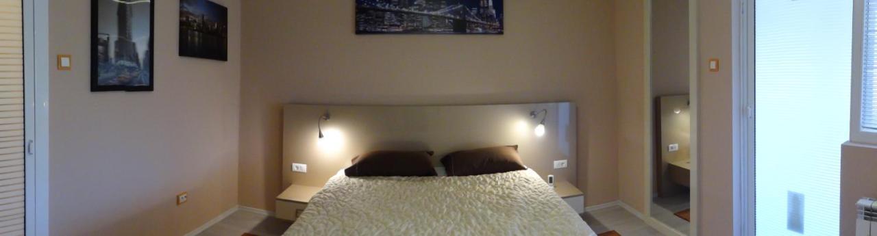 Lvc,Lac & Nyc Apartshotel Faleza Galaţi Esterno foto